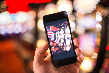 How to Play Casino Games on Mobile Devices With Bitcoin?